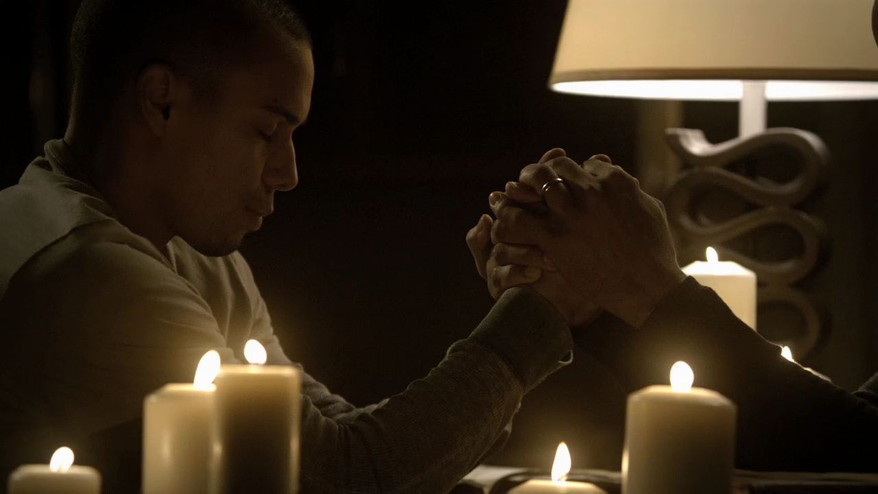 216VampireDiaries0597.jpg