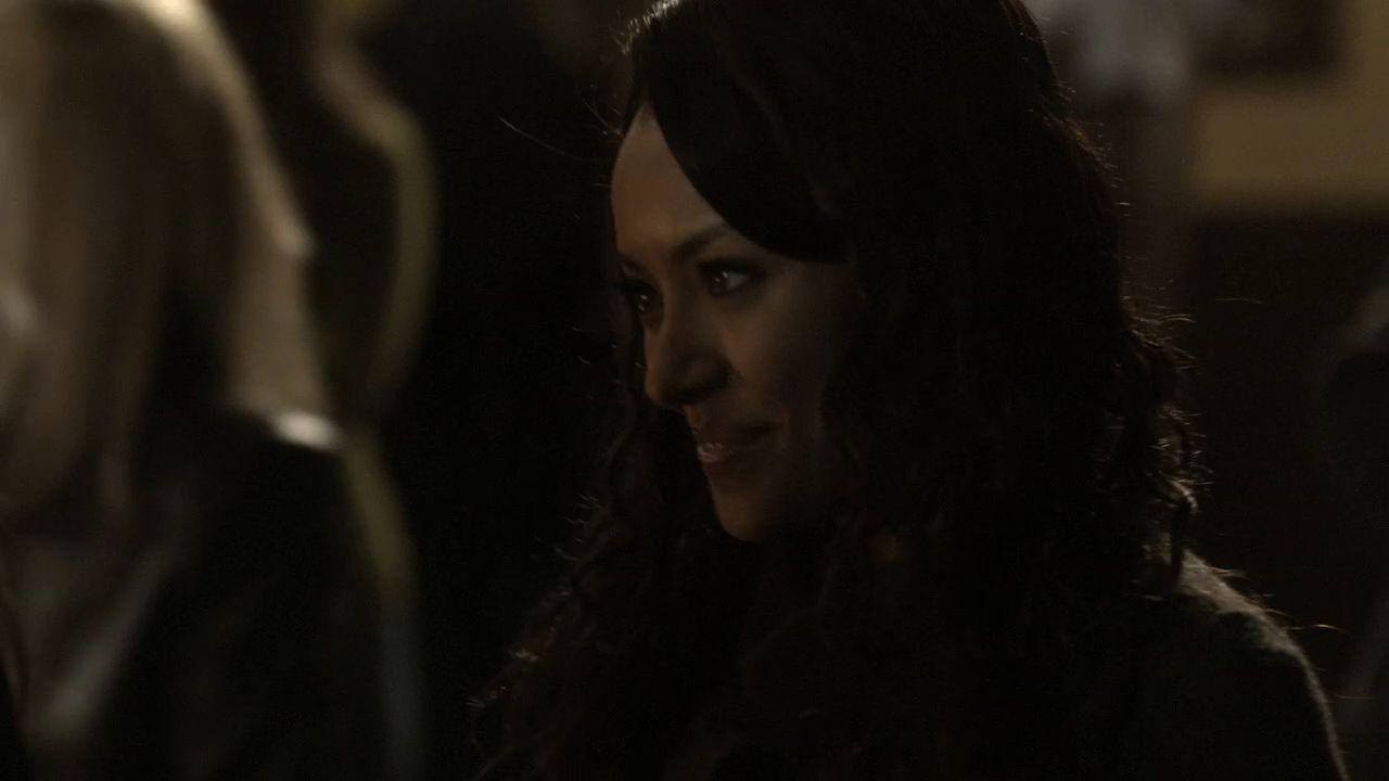 216VampireDiaries1221.jpg