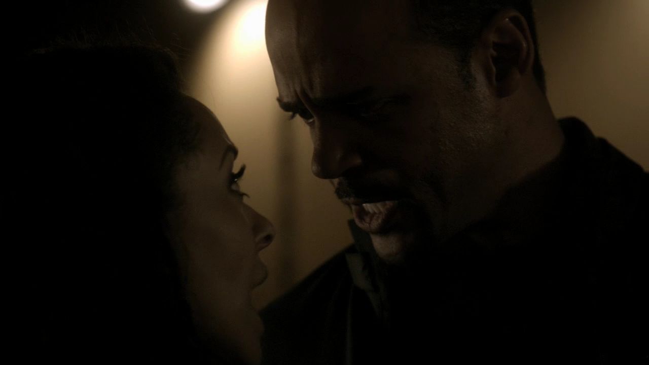 216VampireDiaries1275.jpg