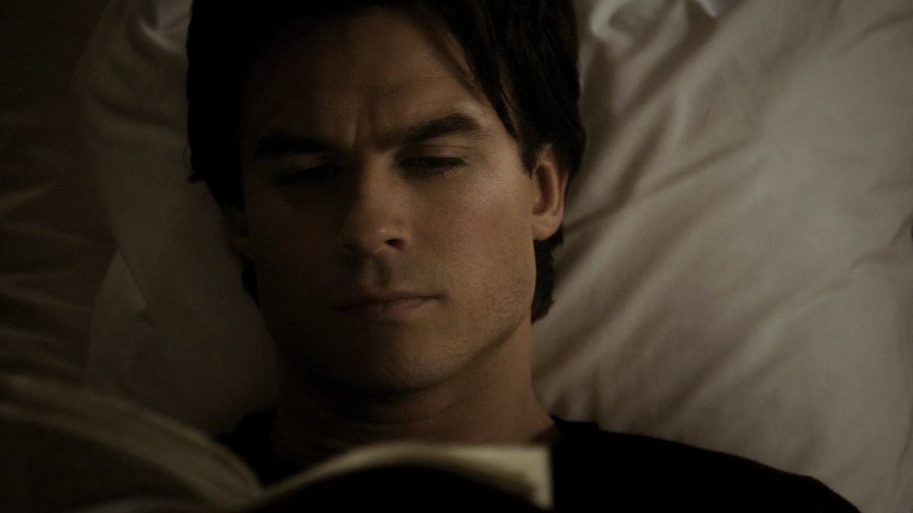 216VampireDiaries1735.jpg
