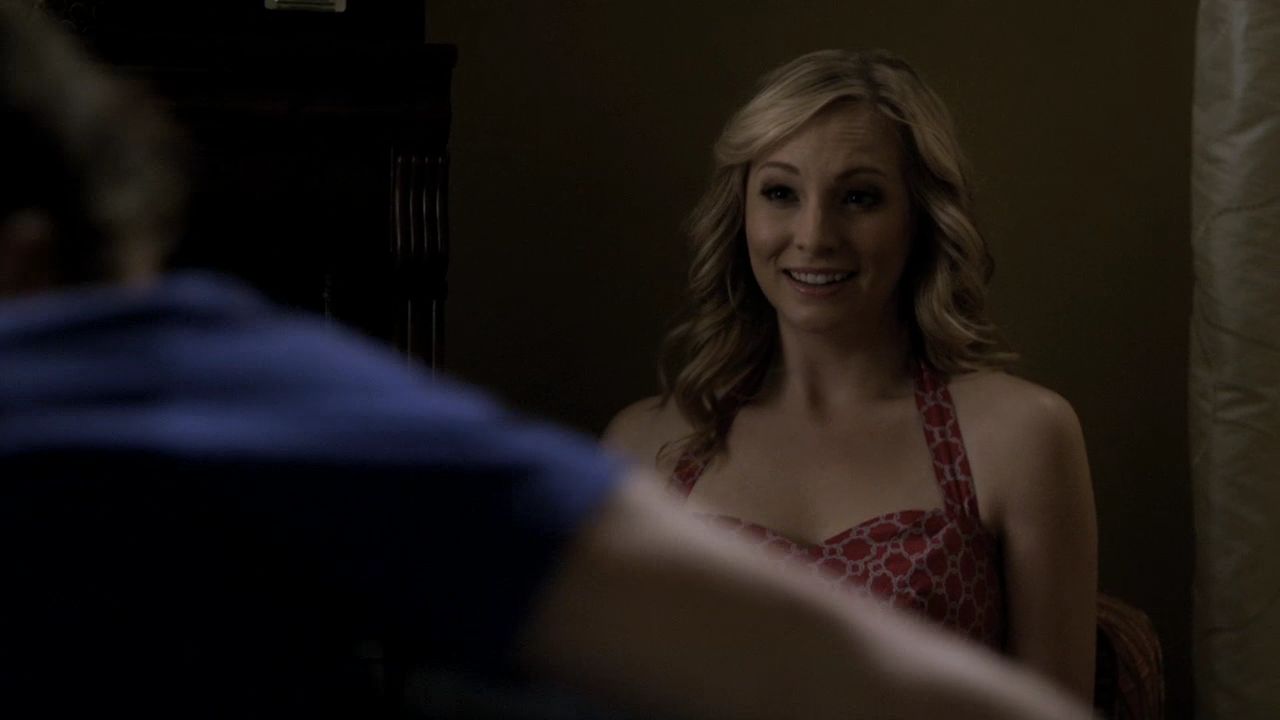 216VampireDiaries1765.jpg