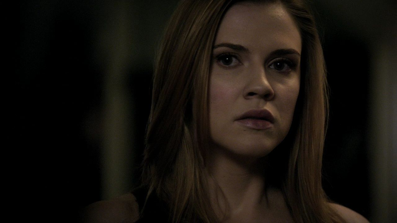 217VampireDiaries0020.jpg