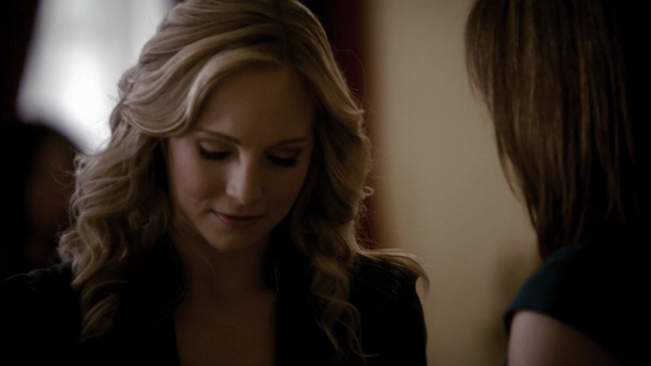 217VampireDiaries0563.jpg