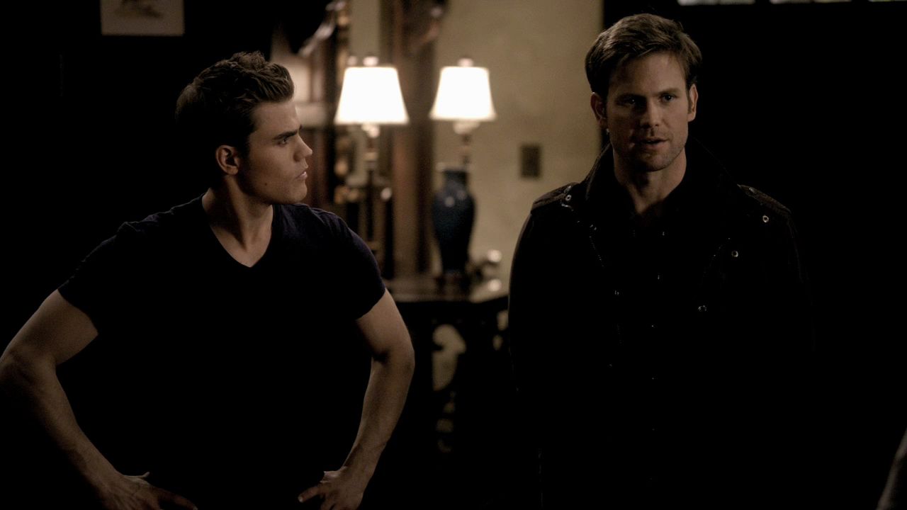 218VampireDiaries0502.jpg