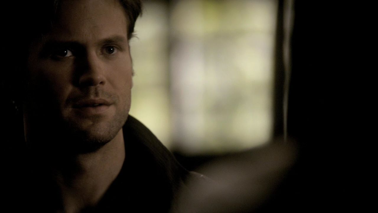 218VampireDiaries0528.jpg