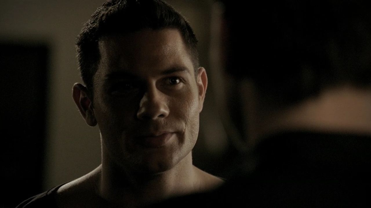 218VampireDiaries0585.jpg