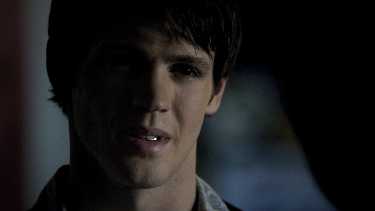218VampireDiaries1034.jpg