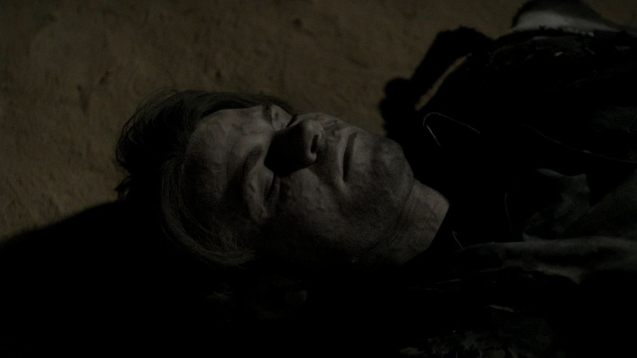 219VampireDiaries0002.jpg