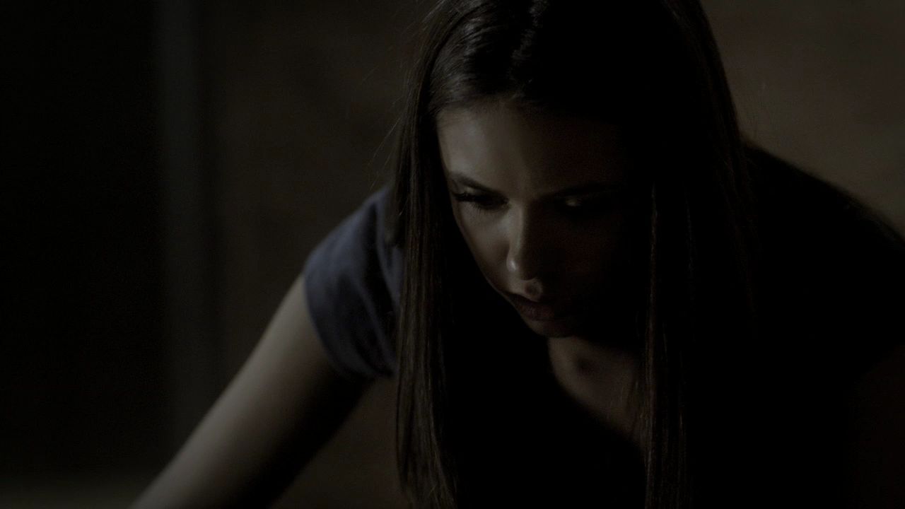 219VampireDiaries0026.jpg