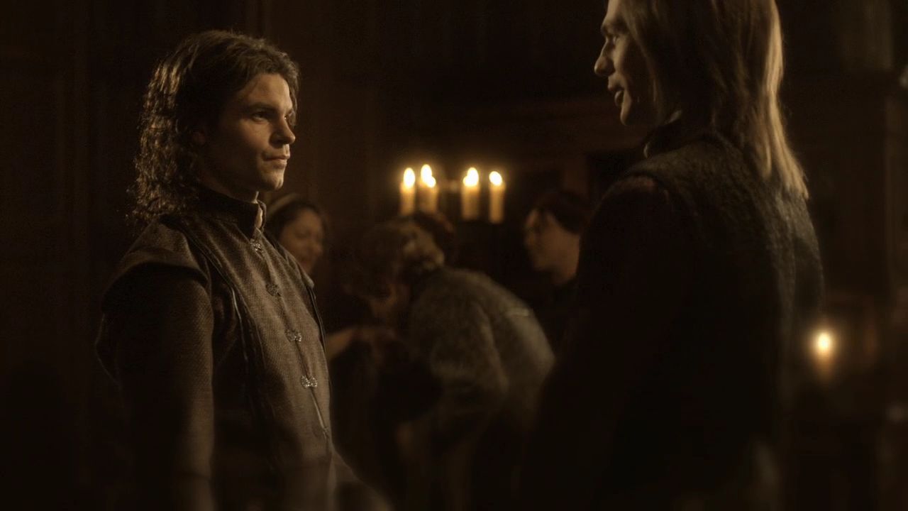219VampireDiaries0036.jpg