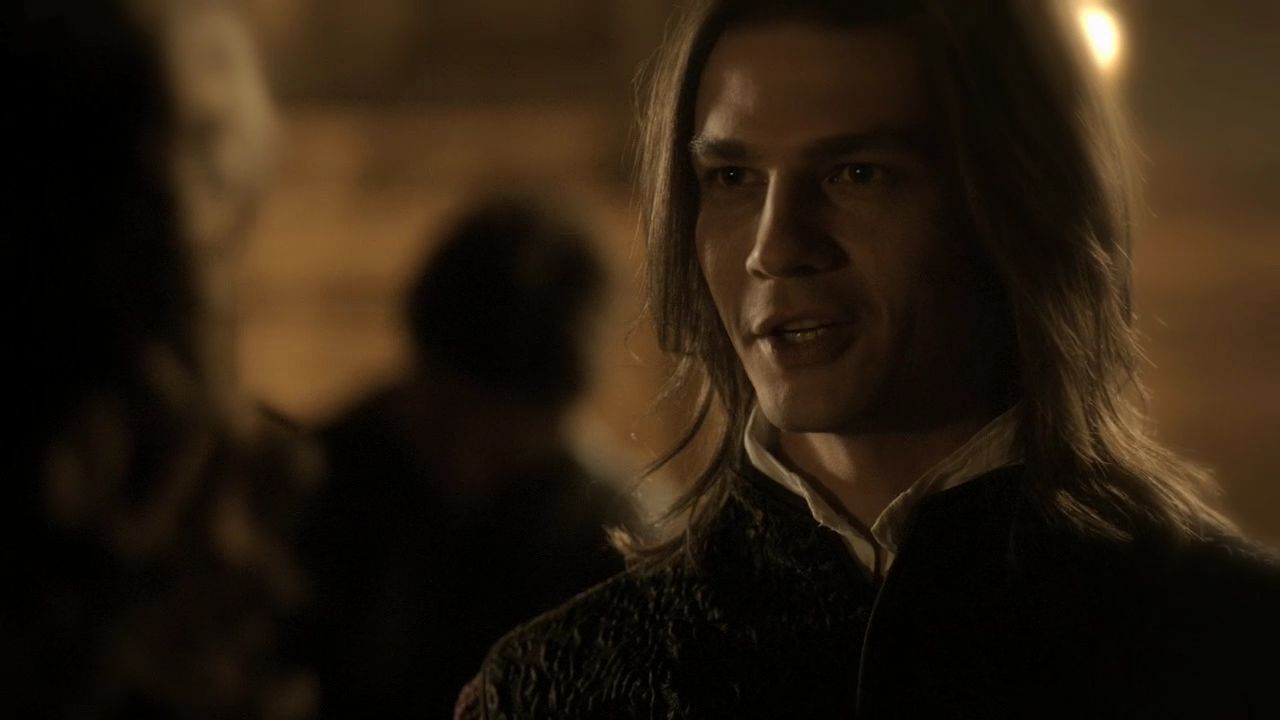 219VampireDiaries0037.jpg