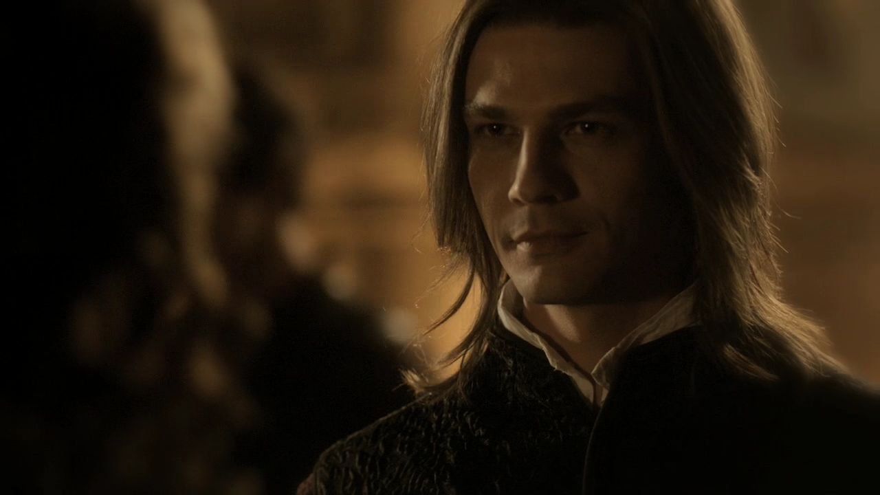 219VampireDiaries0040.jpg