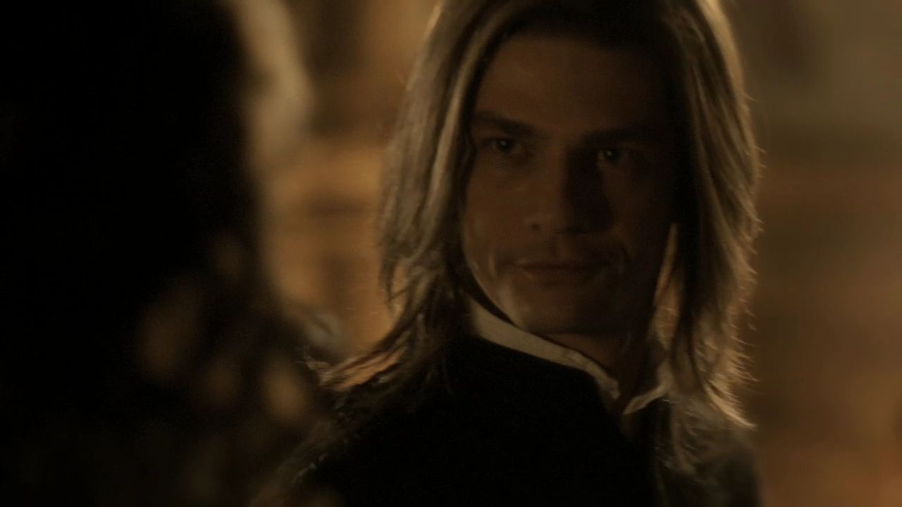 219VampireDiaries0045.jpg