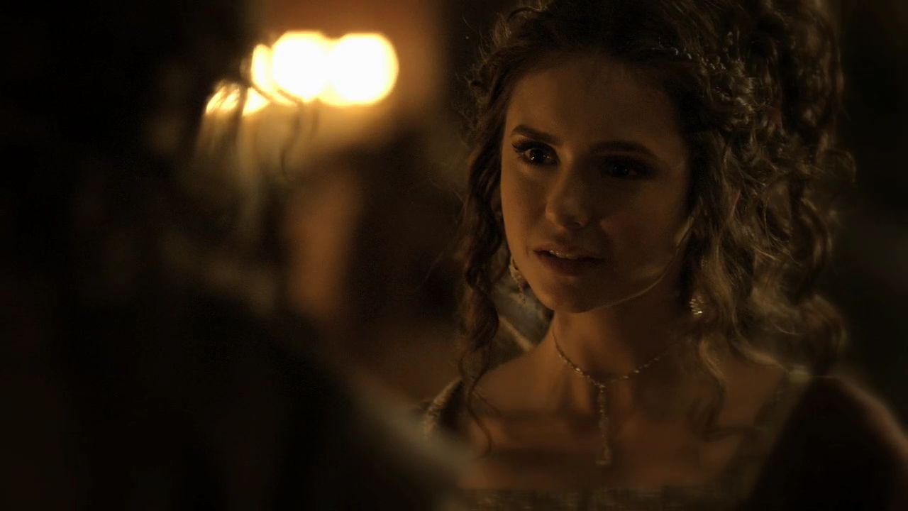 219VampireDiaries0054.jpg