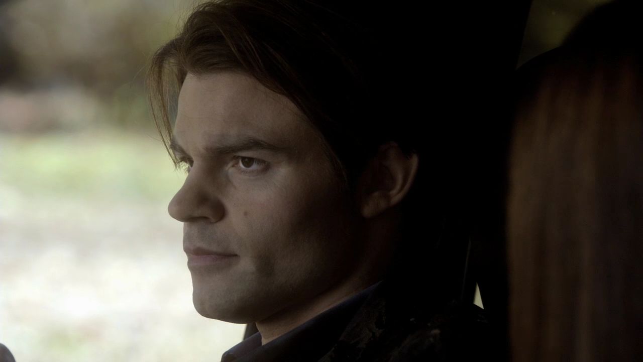 219VampireDiaries0298.jpg