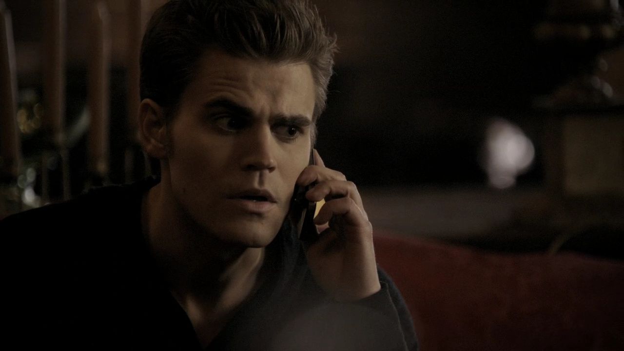219VampireDiaries0319.jpg