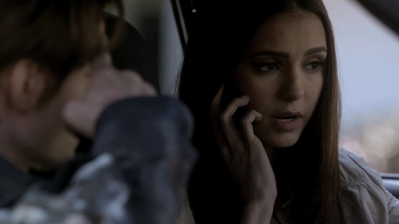 219VampireDiaries0323.jpg
