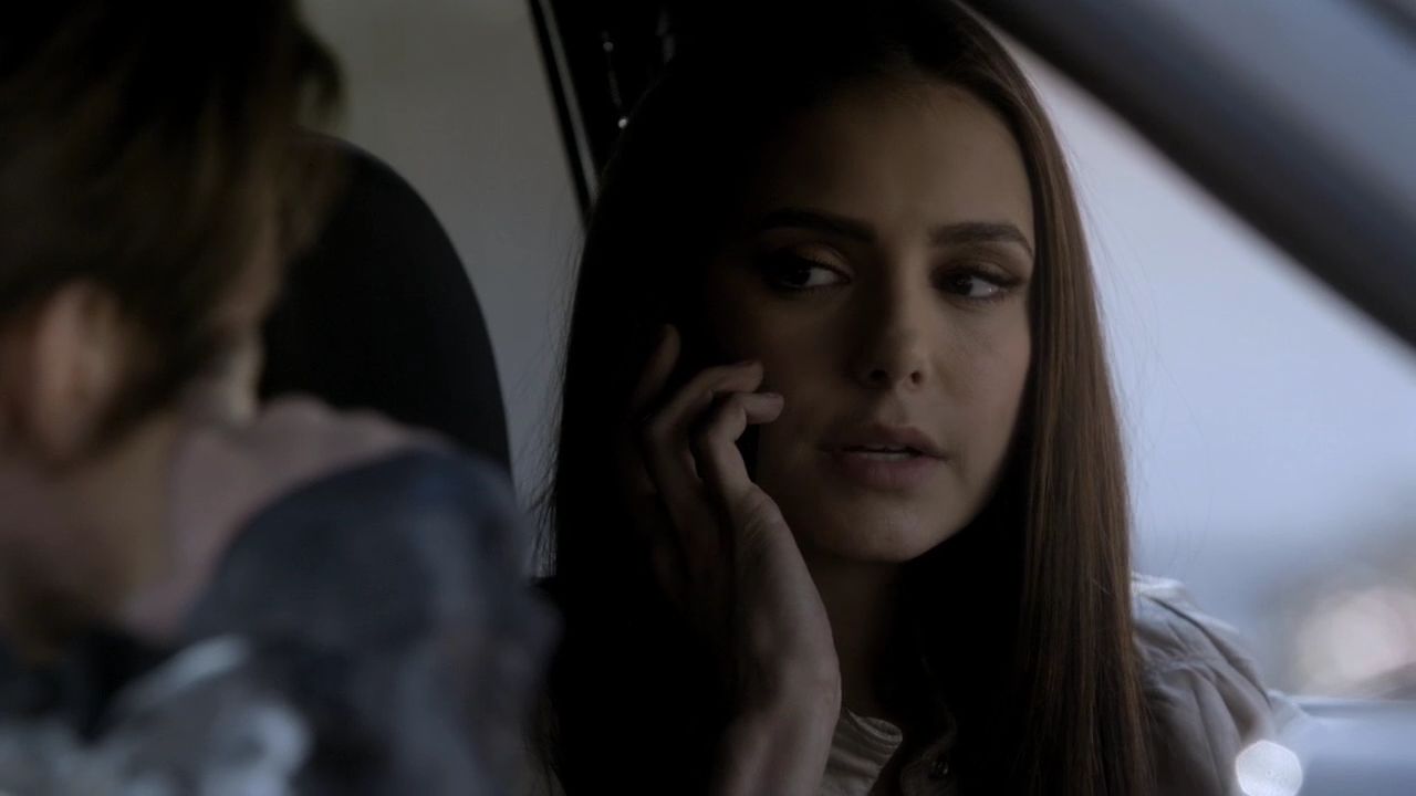 219VampireDiaries0329.jpg