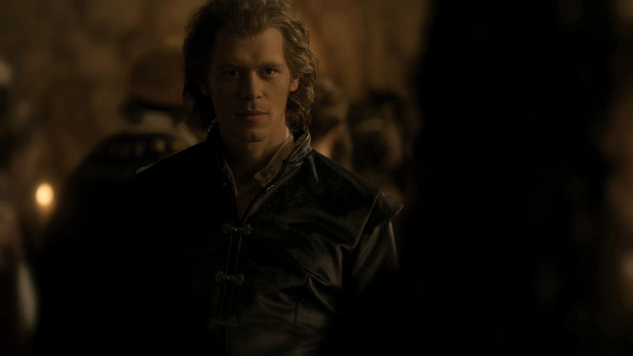 219VampireDiaries0428.jpg