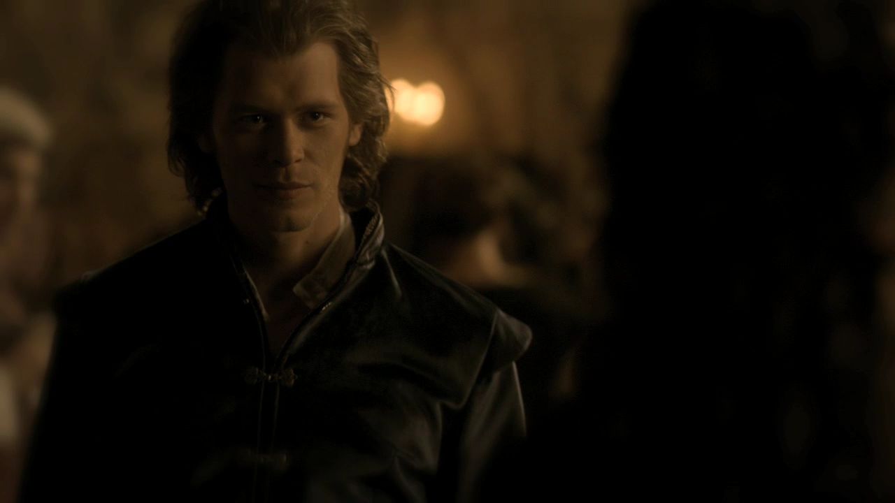 219VampireDiaries0429.jpg