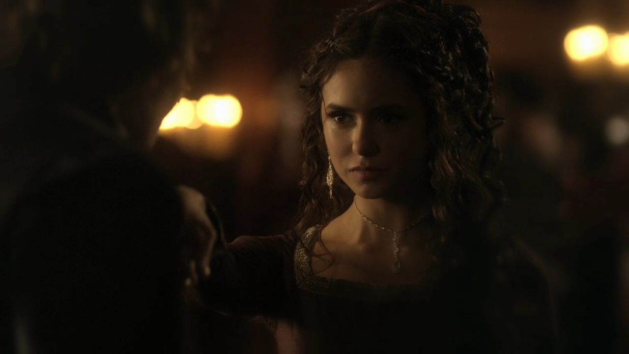 219VampireDiaries0441.jpg