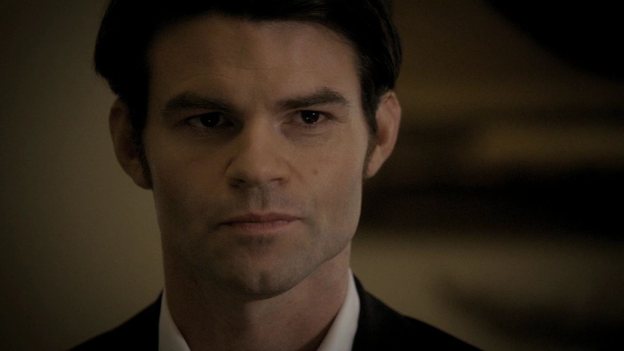 219VampireDiaries0560.jpg