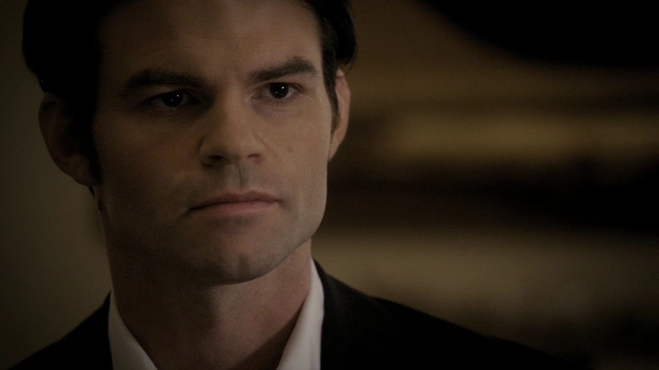 219VampireDiaries0567.jpg
