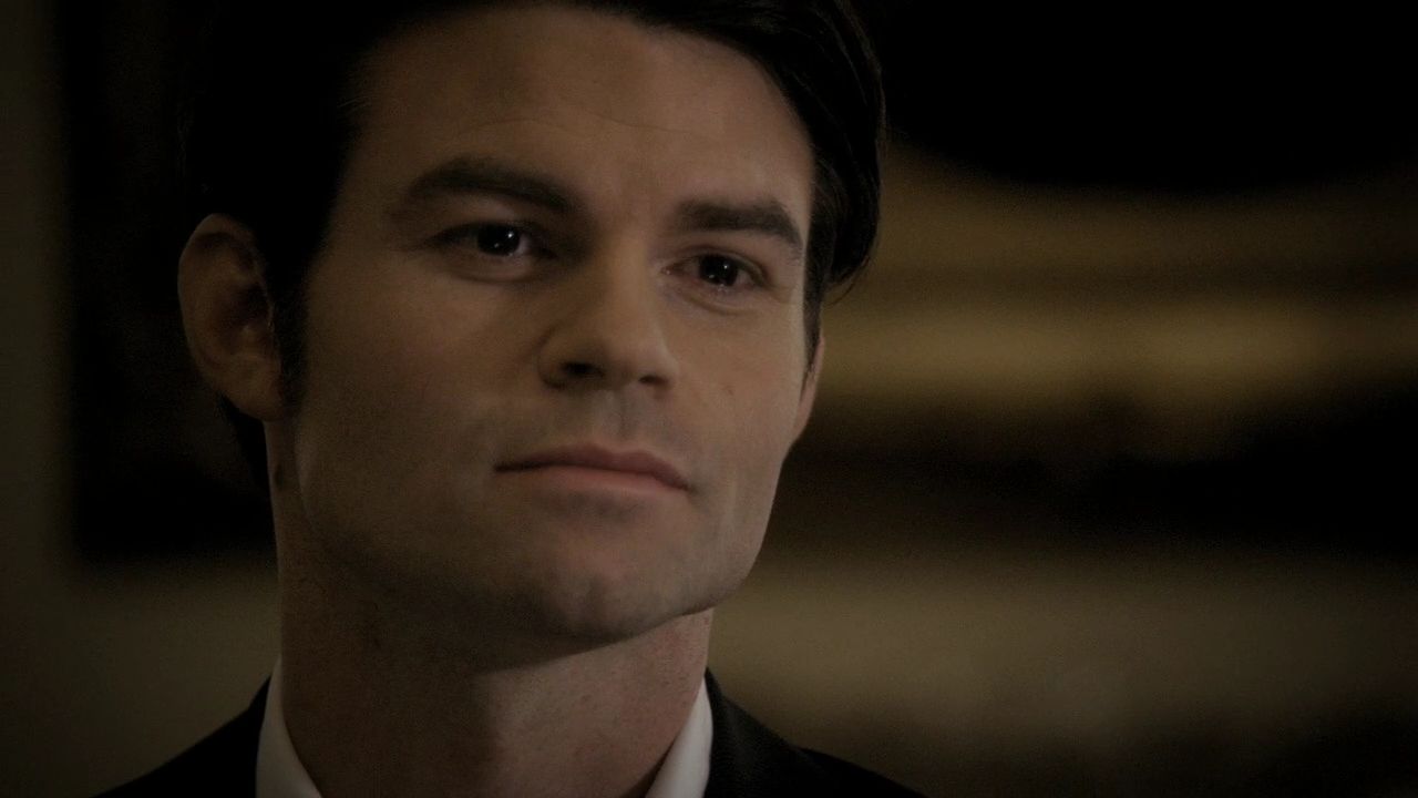 219VampireDiaries0570.jpg