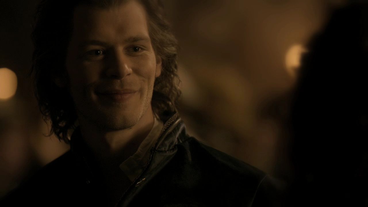 219VampireDiaries0581.jpg
