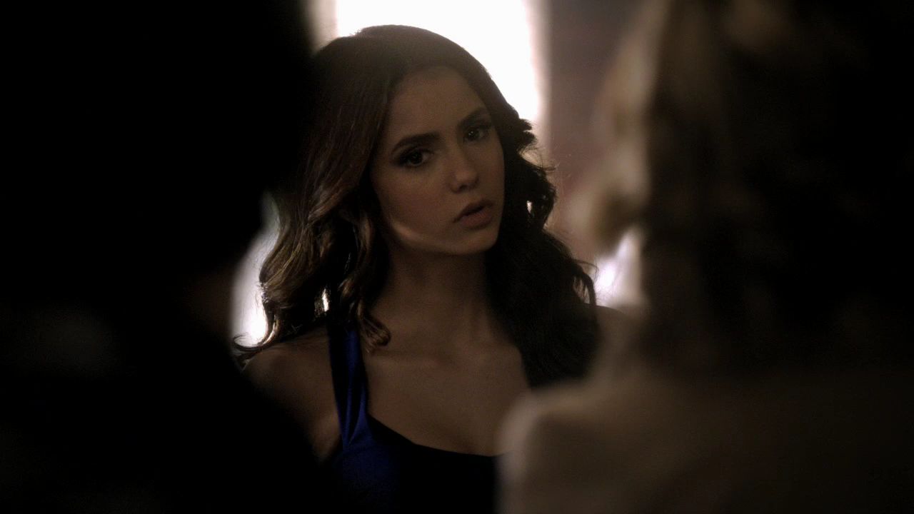 219VampireDiaries0650.jpg