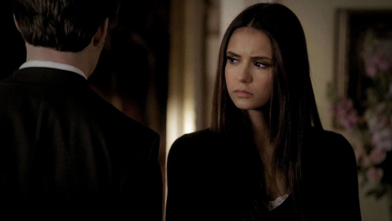 219VampireDiaries0695.jpg
