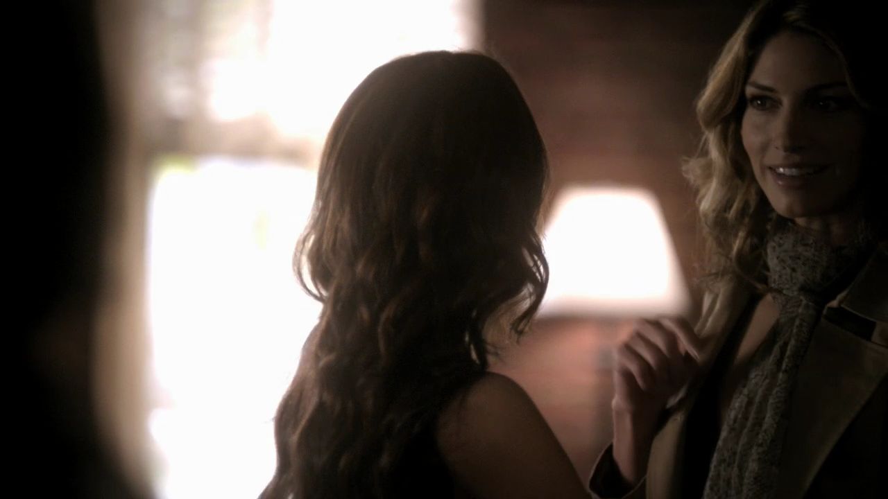 219VampireDiaries0707.jpg