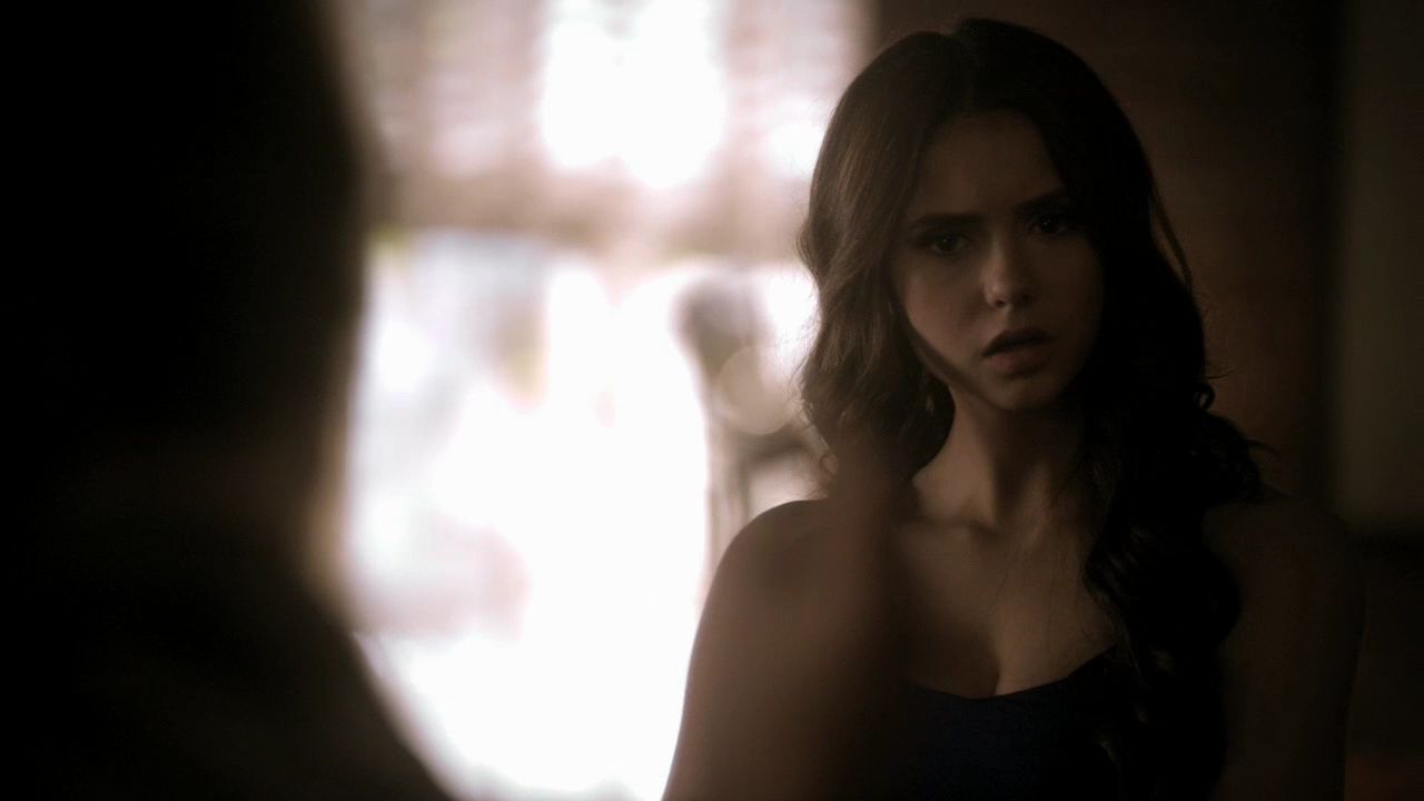 219VampireDiaries0716.jpg
