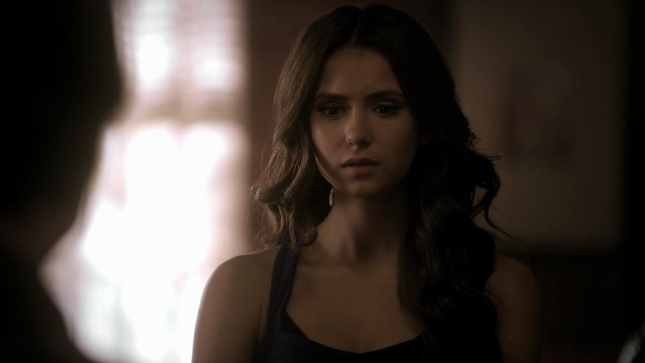 219VampireDiaries0735.jpg