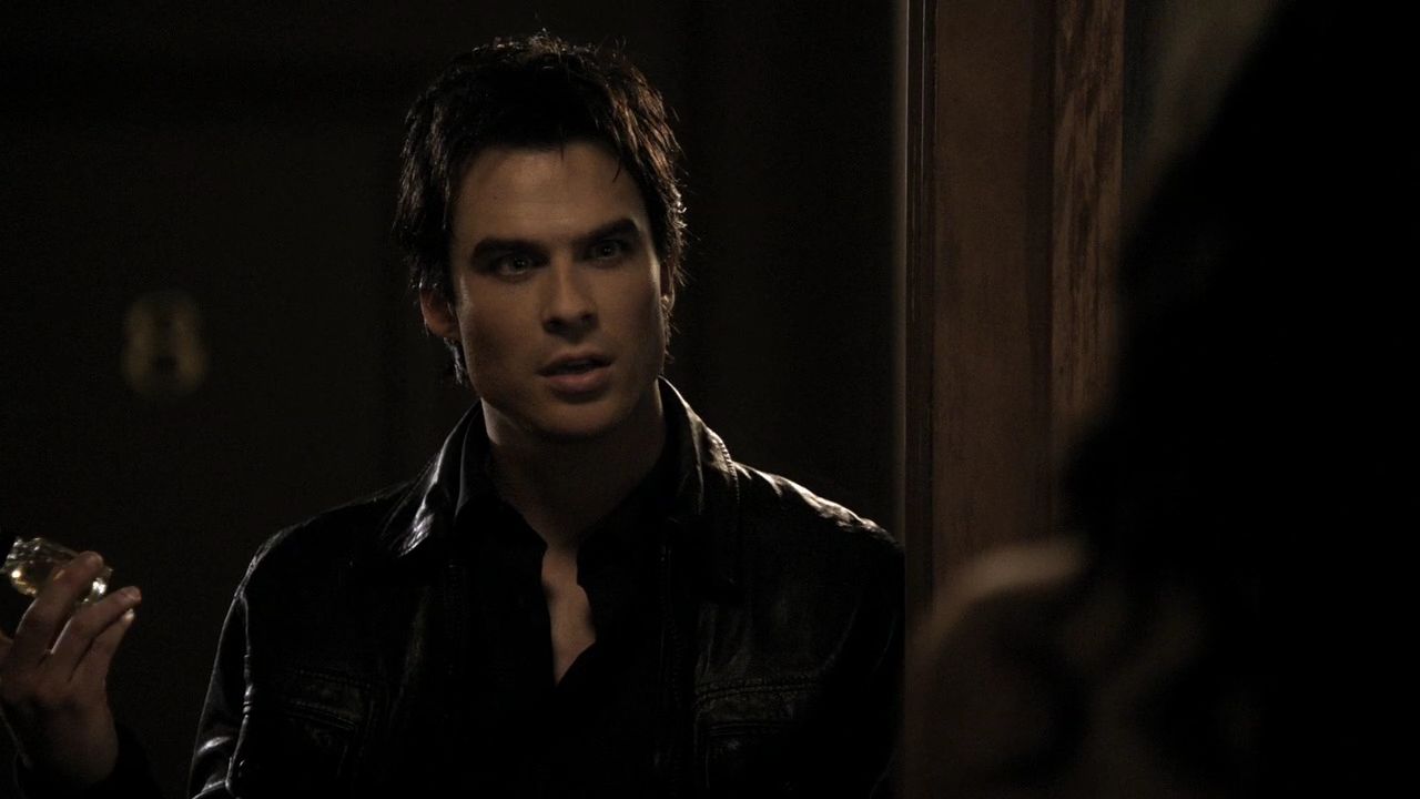 219VampireDiaries0736.jpg