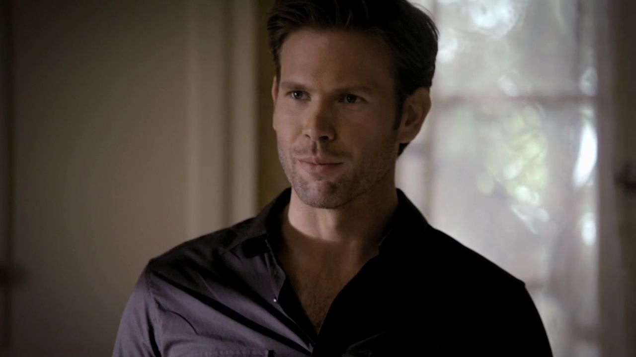 219VampireDiaries0778.jpg