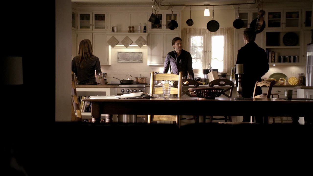 219VampireDiaries0790.jpg