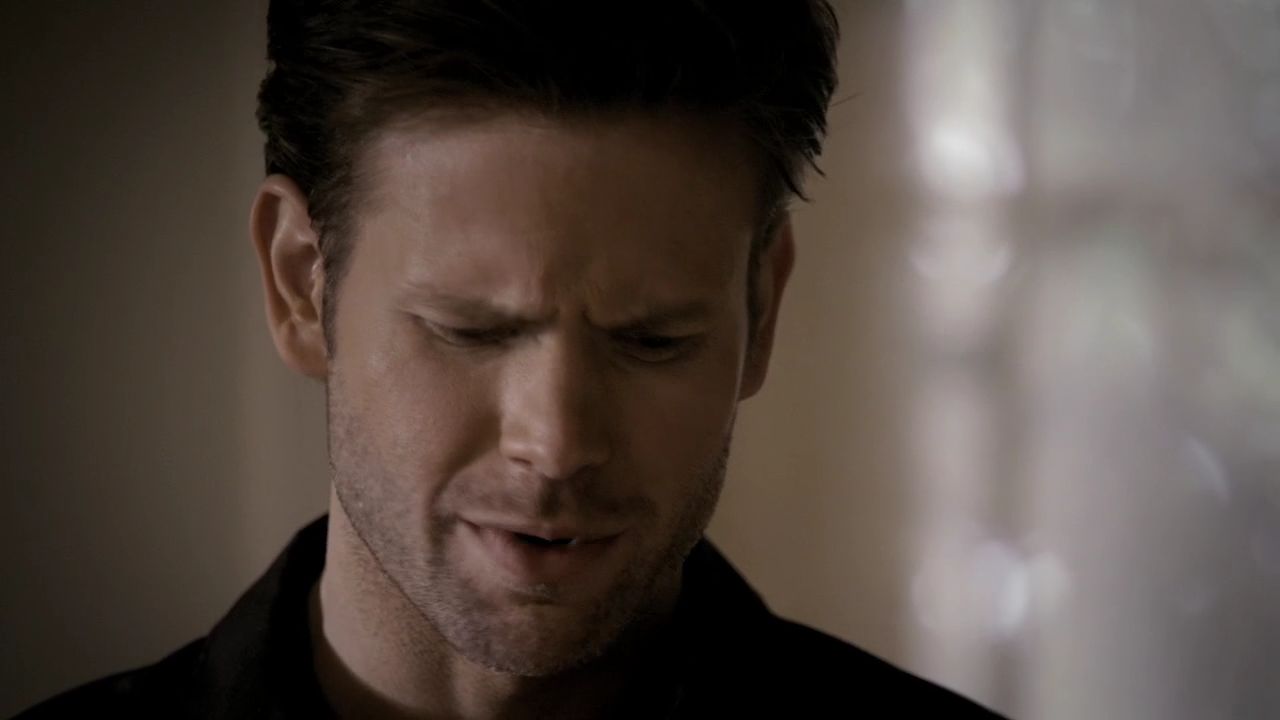 219VampireDiaries0810.jpg