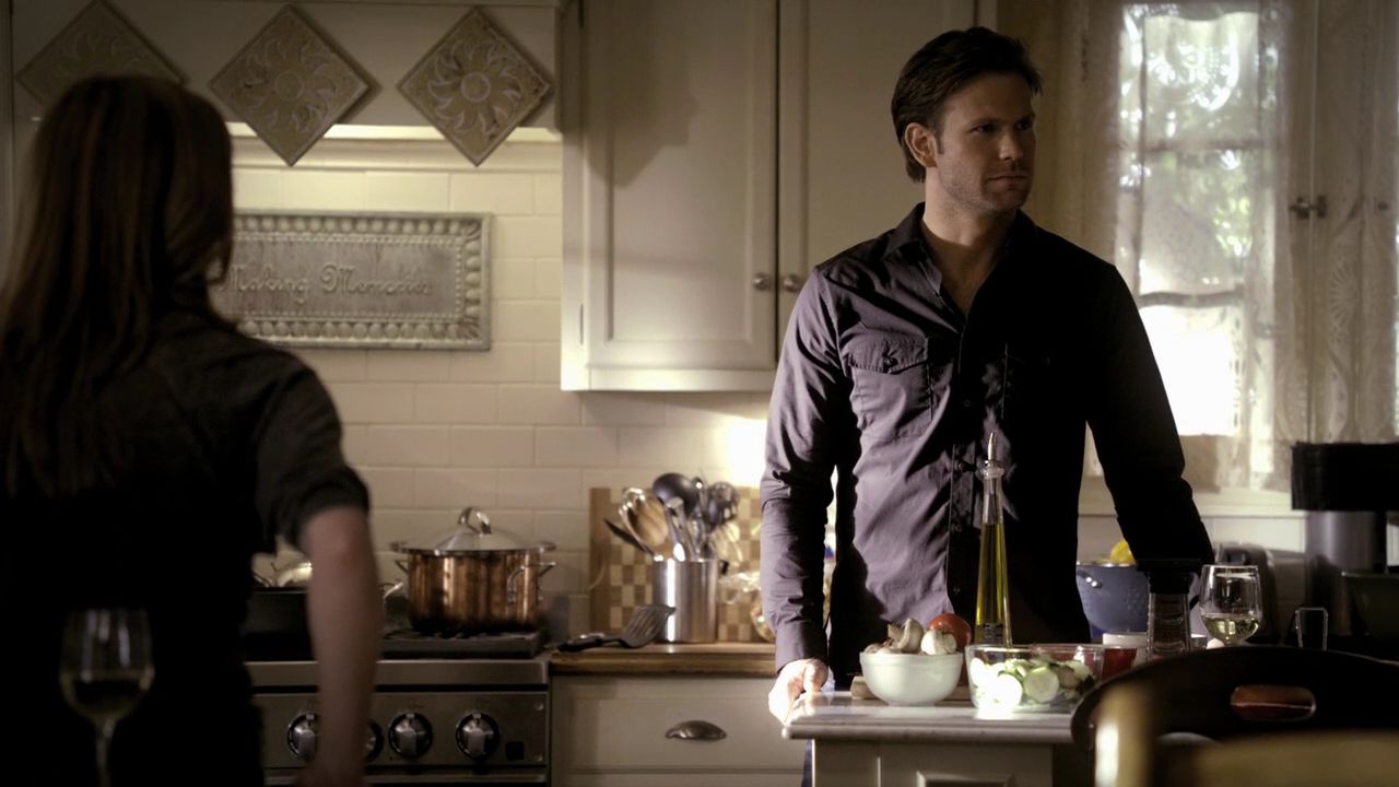 219VampireDiaries0819.jpg