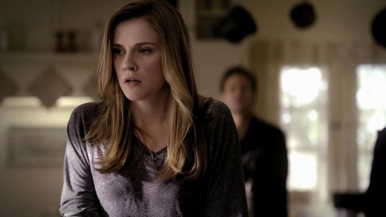 219VampireDiaries0845.jpg