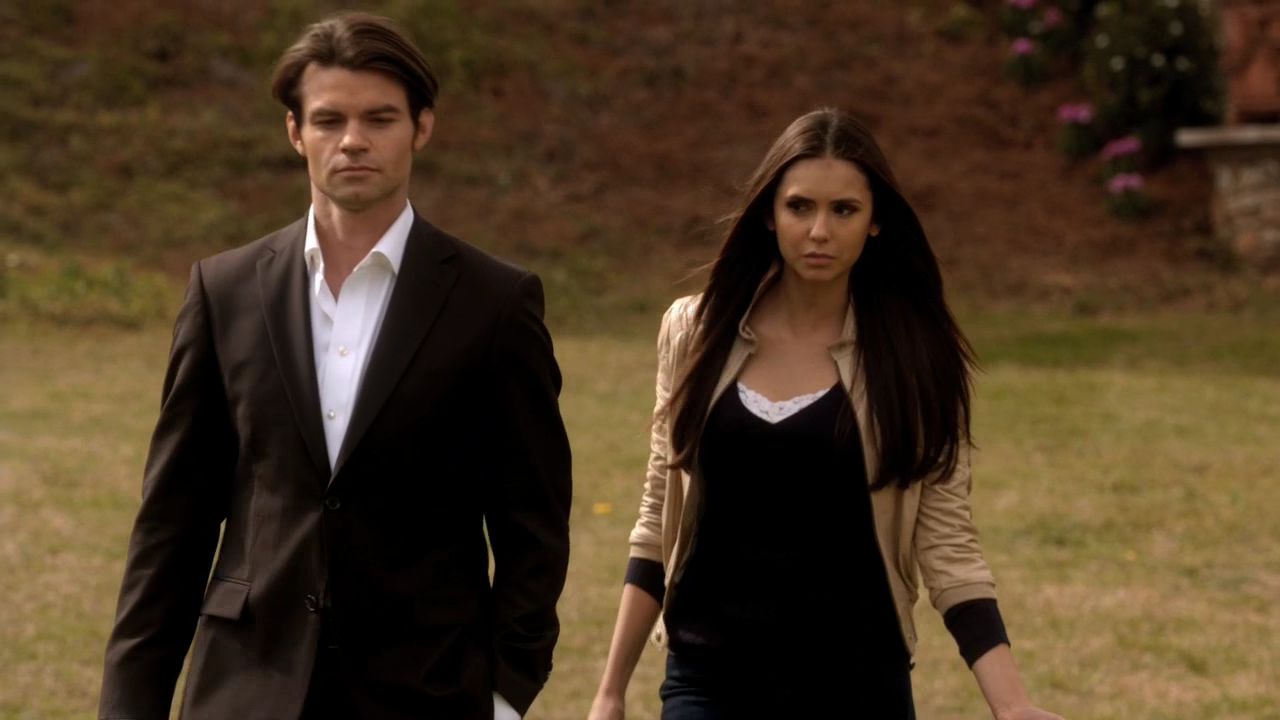 219VampireDiaries0877.jpg