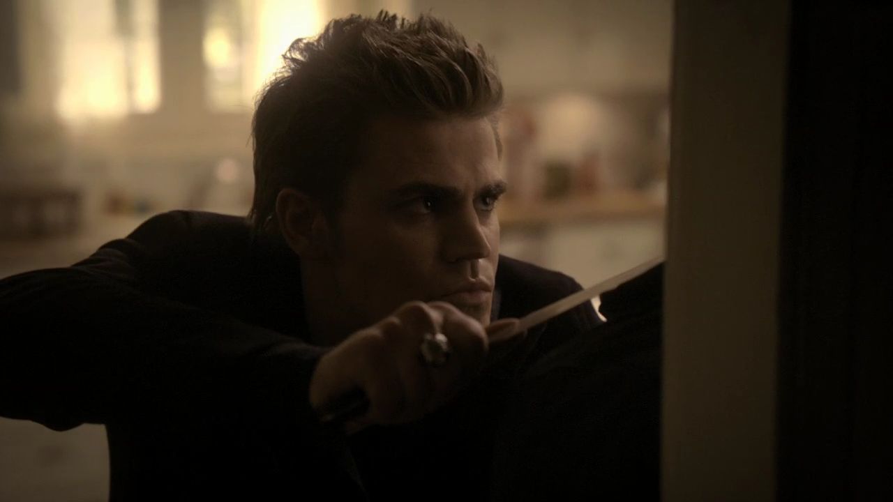 219VampireDiaries0988.jpg