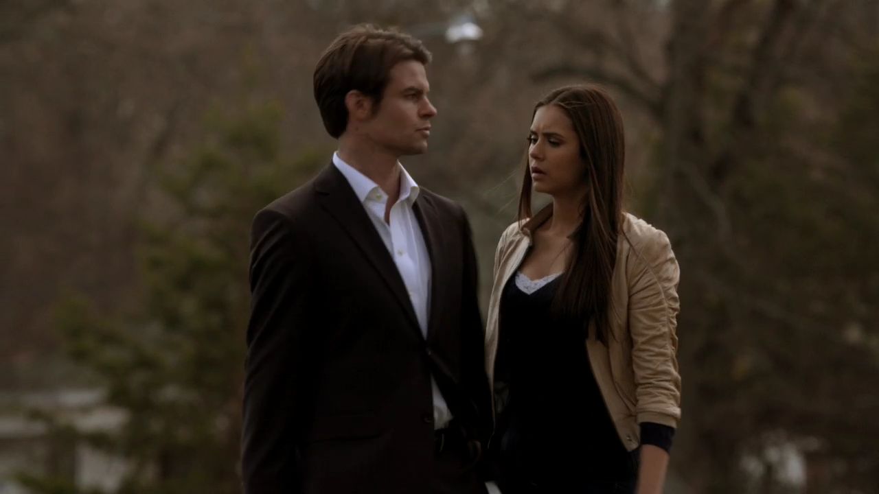 219VampireDiaries1003.jpg