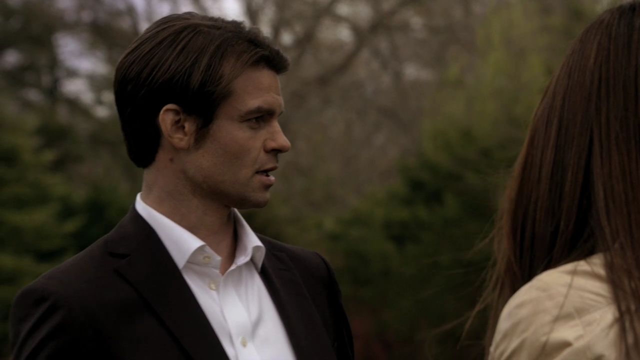 219VampireDiaries1012.jpg