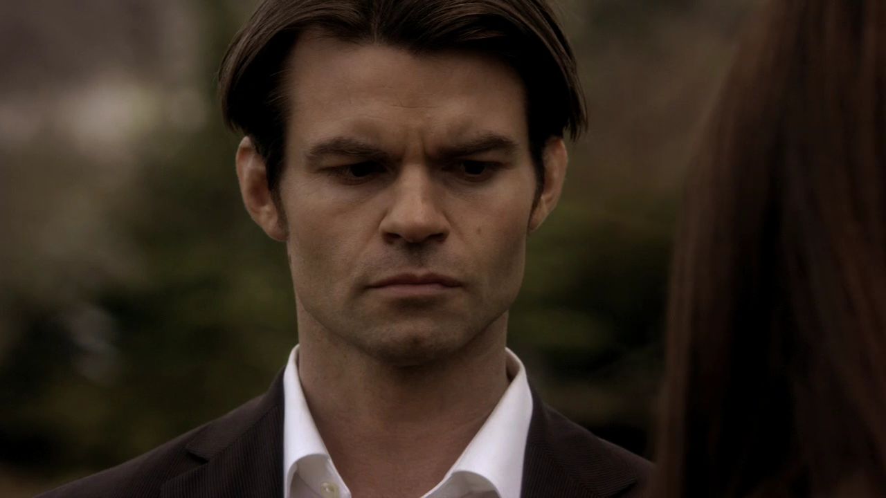 219VampireDiaries1022.jpg