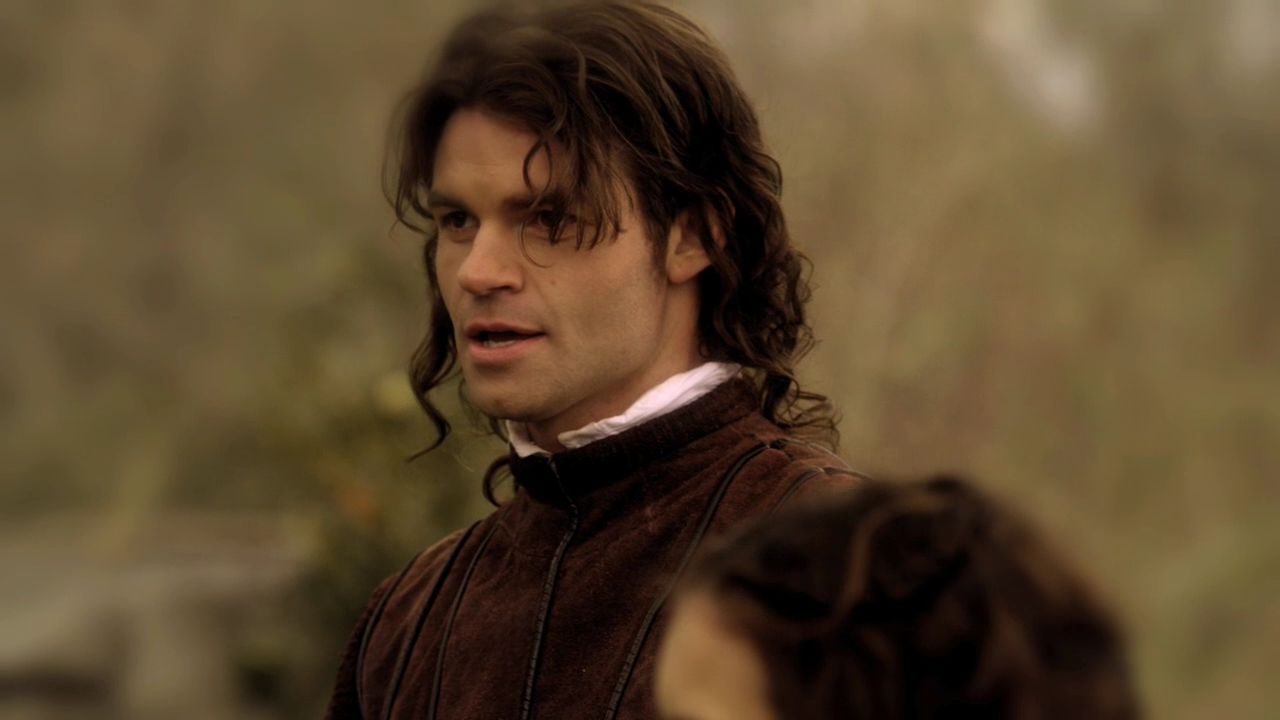 219VampireDiaries1070.jpg