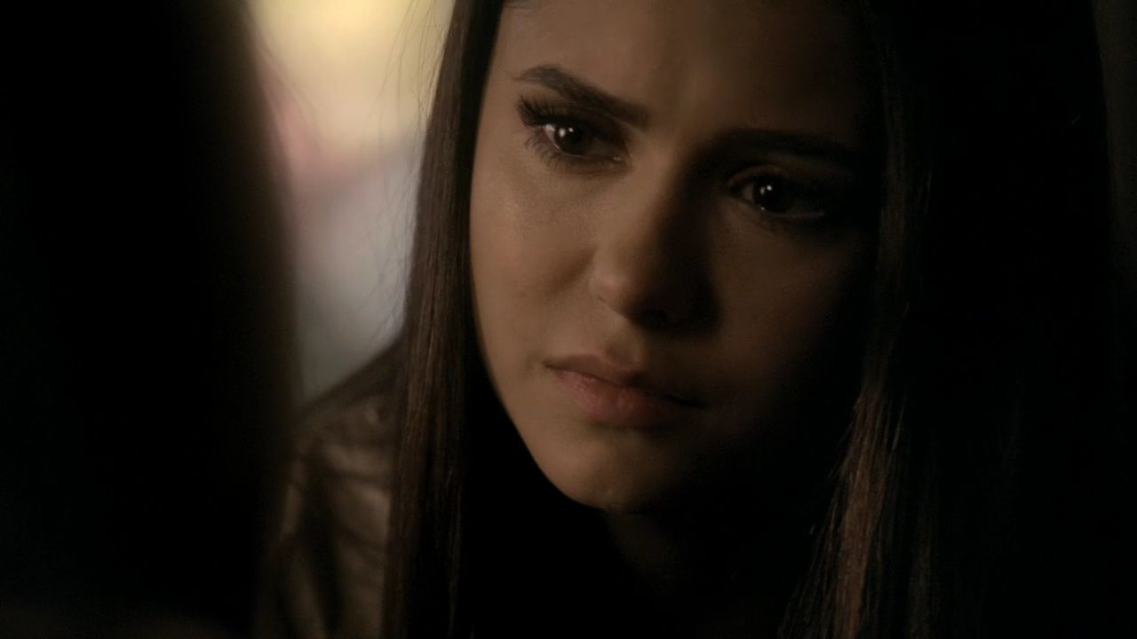 219VampireDiaries1169.jpg