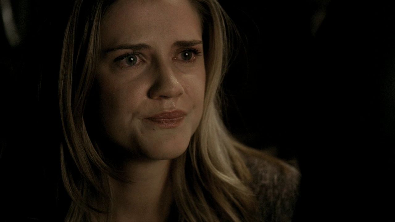 219VampireDiaries1190.jpg