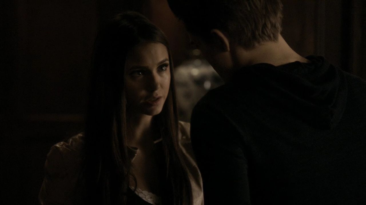 219VampireDiaries1233.jpg
