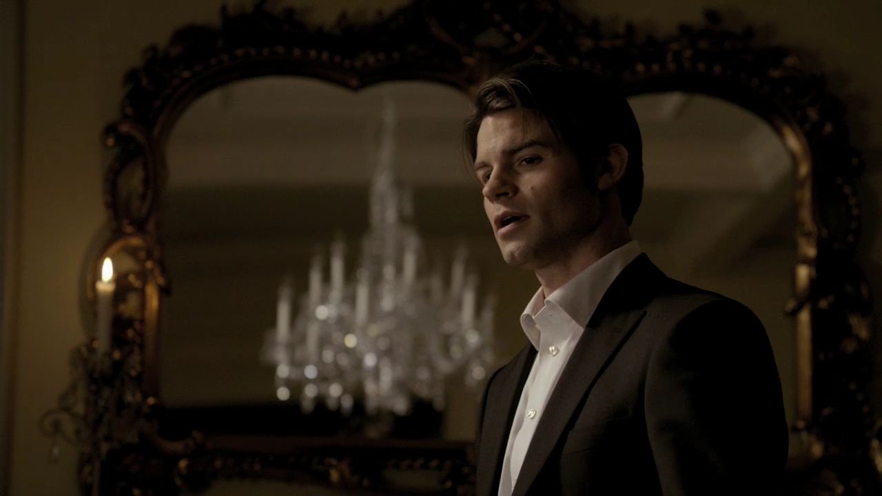 219VampireDiaries1379.jpg